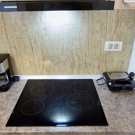 Tomis Promenada Апартаменты Нэводари