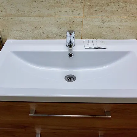 Tomis Promenada Апартаменты Нэводари