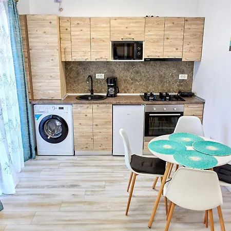 Tomis Promenada 아파트