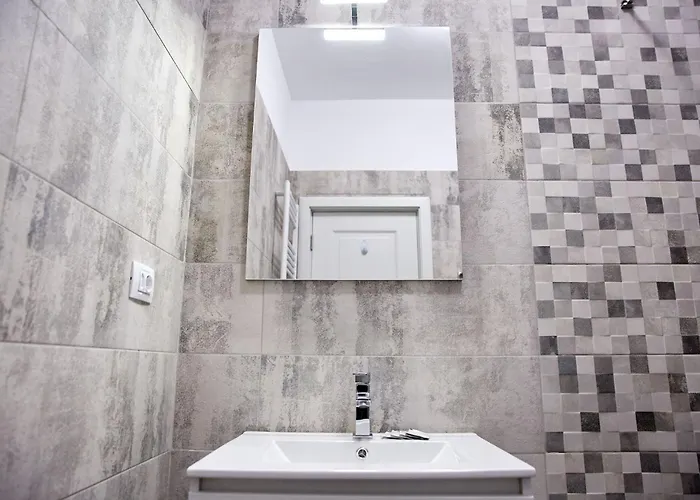 Tomis Promenada Apartament *