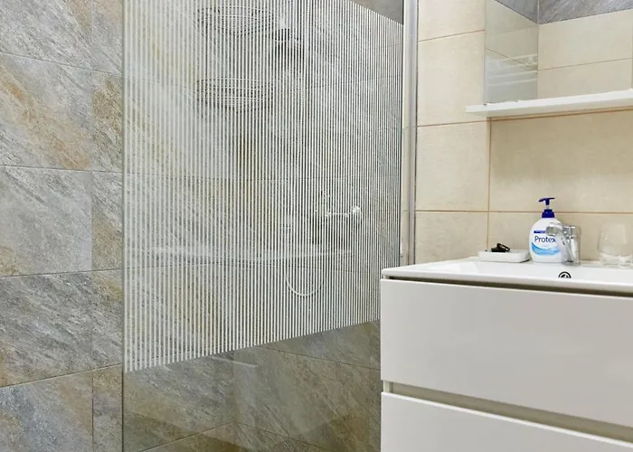 Tomis Promenada Apartament *